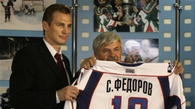 Руска хокейна легенда се завръща на леда