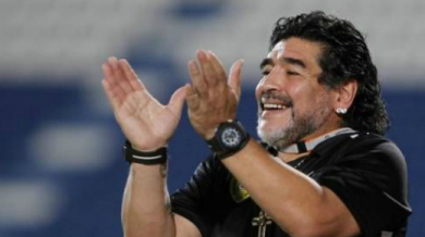 Марадона се предложи за треньор на Наполи