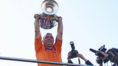 21 години по-късно: Стоичков отново вдигна Купата на Шампионска лига (СНИМКИ)