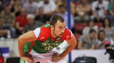 Николай Николов ще играе в Иран