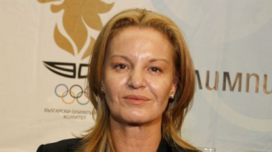 Стефка Костадинова награждава федерацията по конен спорт