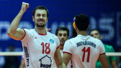 Тимове с българи начело в първенството на Иран