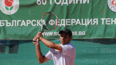 Наш тенисист отпадна от турнир в Анталия