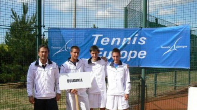 Донев и Ванева с титли при 18-годишните тенисисти