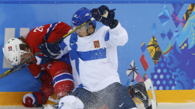 Финландия и Канада с гръмки победи на хокей