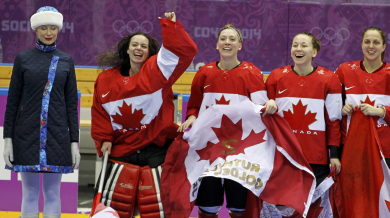 Канада би САЩ в драма за златото в хокея при жените