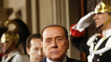 Берлускони се готви да продаде Милан