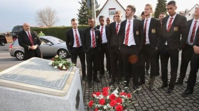 Юнайтед отдаде почит на жертвите от Трагедията в Мюнхен