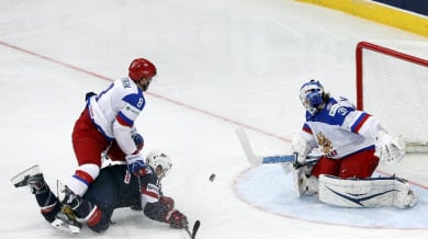 Русия смаза САЩ на Световното по хокей