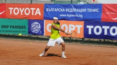 Васил Младенов загуби финала в Украйна