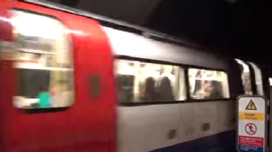 Лондонското метро с резултати на живо