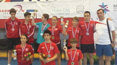 България спечели 10 медала на турнир по бадминтон в Сърбия