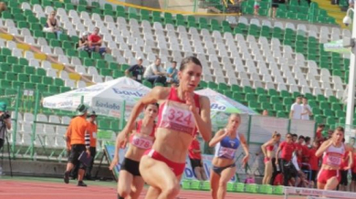 Ваня Стамболова стигна лесно до полуфинал