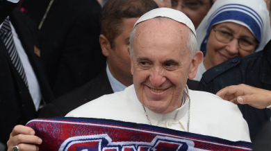 Папата приема любимия си отбор във Ватикана