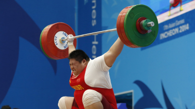Китайка със световен рекорд в щангите