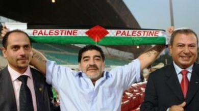 Пращат Марадона начело на Палестина