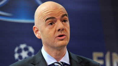 УЕФА спира Висшата лига за кръгове извън Острова