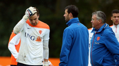 Двама от Холандия отпаднаха за мача с Исландия