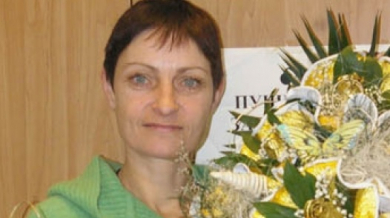 Почина Мая Лазарова