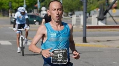 Гаф на маратона в Буенос Айрес - взеха победителя за хулиган