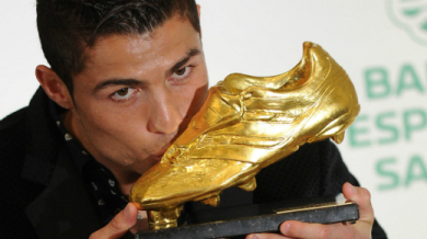 Дават Златната обувка на Роналдо през ноември