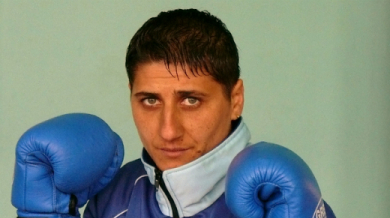 Първа победа за България на Световното по бокс