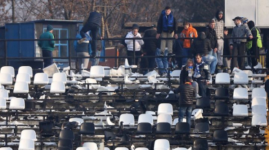 „Сини” фенове потрошиха стадион „Славия”