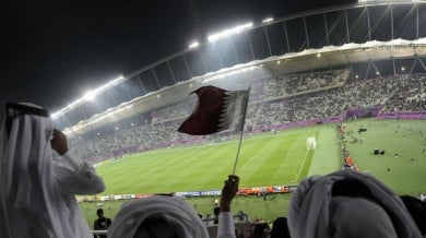 Катар плаща на фалшиви фенове