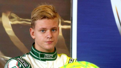 Синът на Шумахер с тайни тестове във Формула 4
