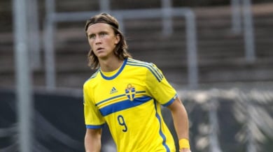Най-младият в състава на Швеция счупи крак