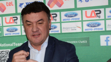 Михайлов остава в УЕФА още един мандат?