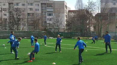 Гонзо тренира с юношите на „Левски“