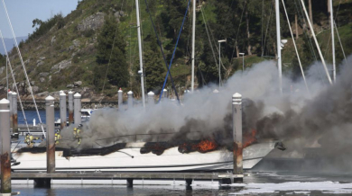 Изгоря яхтата на Мичел Салгадо