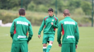 Чунчуков води атаката ни срещу Уелс