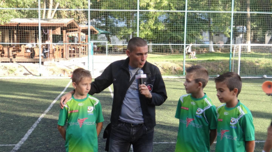 Футболните деца на турнир в Сърбия