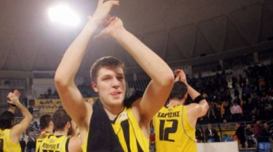 Везенков отново Най-добър млад играч на България