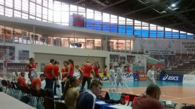 Волейболните националки паднаха от Румъния в контрола