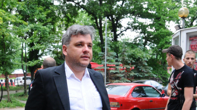 Манджуков спешно в чужбина заради почти фалирал бизнес