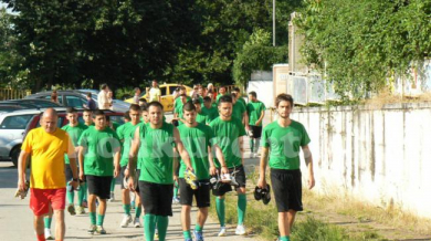 Джамбазки почна с група от 32 футболисти в „Ботев“ (Враца)