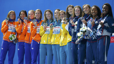 Австралия спечели женската щафета на 4x100 метра свободен стил