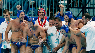 Сърбия вдигна световната титла по водна топка