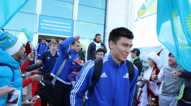 Посрещнаха Мъри и Астана като национални герои (СНИМКИ)