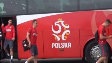 Рейсът на Полша прати турист в болница преди мача с Германия