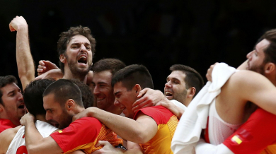 Испания се добра до полуфинал след драма