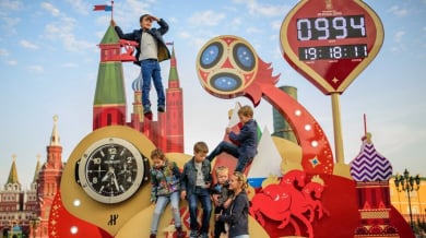 Часовникът за Мондил 2018 в Москва се счупи (ВИДЕО)