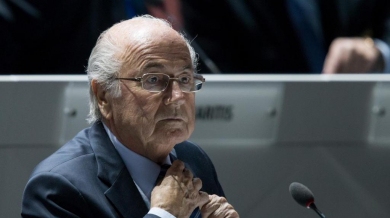 Става напечено: Прокуратурата разследва Блатер, разпитаха шефа на ФИФА