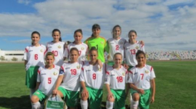 Девойките разбиха Молдова на футбол