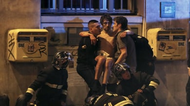 Ужас в Париж! Десетки загинали край &quot;Стад дьо Франс&quot; след терористичен акт (ВИДЕО)