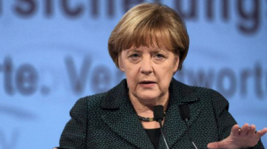 Меркел не се плаши от терористите, ще гледа мача с Холандия