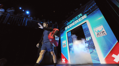 Федерер започна по шампионски в Лондон